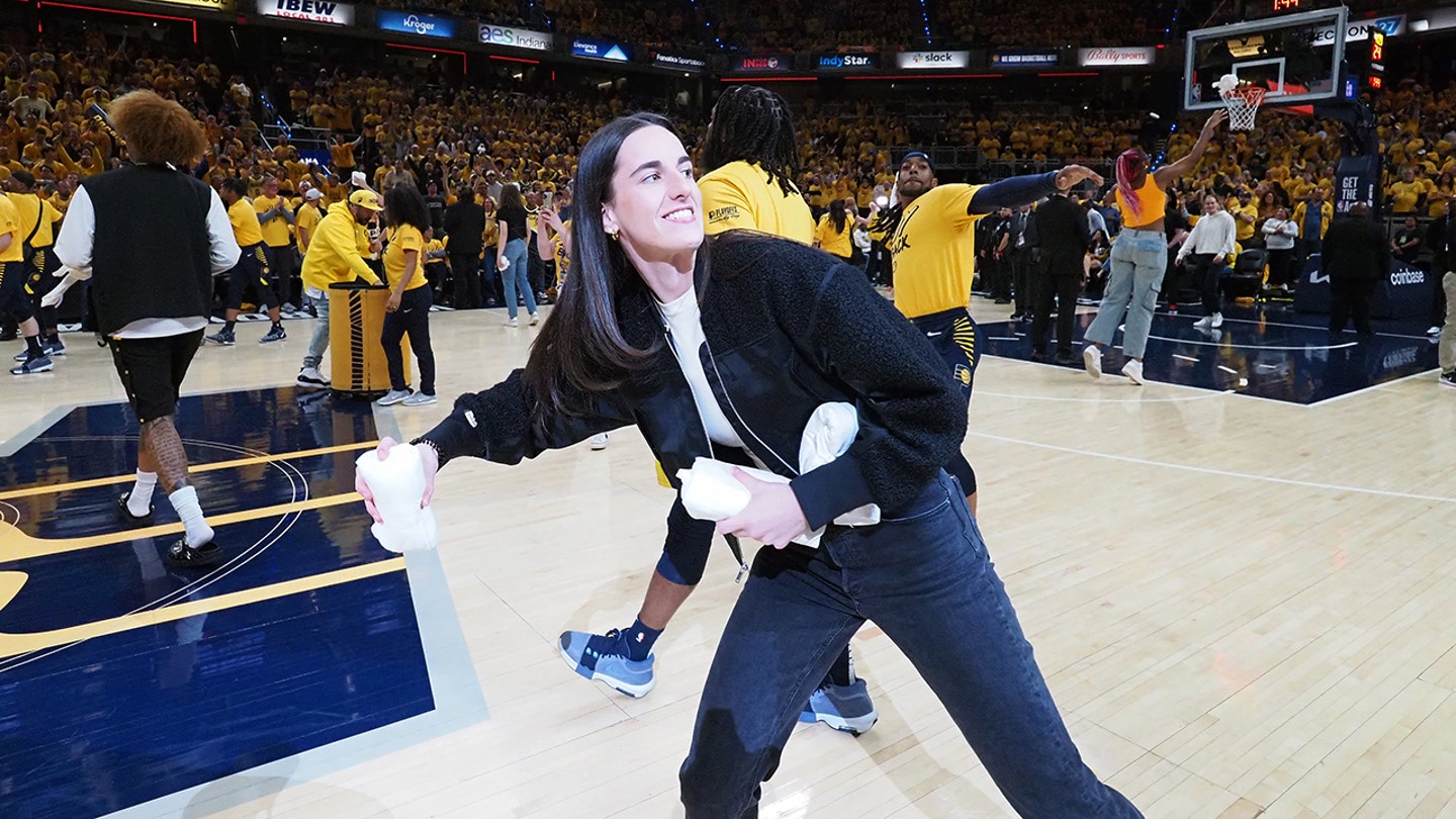 Caitlin Clark Receives Standing Ovation, Autographs Ultrasound at Indiana Pacers Home Playoff Game