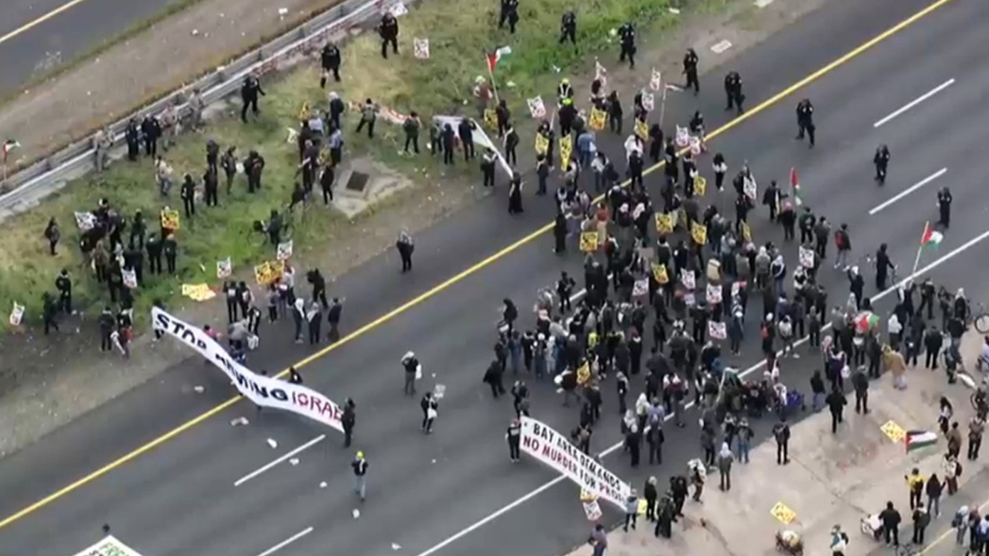 Anti-Israel Protesters Indicted for Disrupting Golden Gate Bridge Traffic