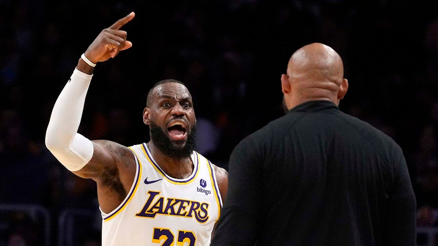 LeBron James Explodes on Coach Darvin Ham During Lakers' Game 4 Victory