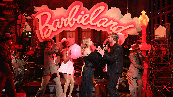 Taylor Swift reacts to Ryan Gosling and Emily Blunt’s 'All Too Well' cover on ‘SNL’