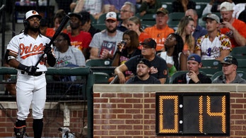 Pitch clock to blame for pitchers' elbow injuries, MLBPA exec says