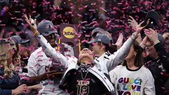 Fox News Sports Huddle Newsletter: Women's basketball dominates, Dawn Staley's remarks draw strong reaction