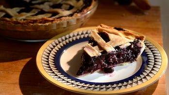 5 fruit-friendly facts for National Blueberry Pie Day: 'Healthy' and 'tasty'