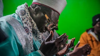 NYC mosques struggle to house surging migrant population this Ramadan