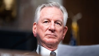 Sen Tuberville previews NIL meeting with Trump, says Democrats 'don't care' about college sports