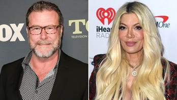 Tori Spelling denies pet pig in bed was why she and ex Dean McDermott slept apart for 3 years prior to split