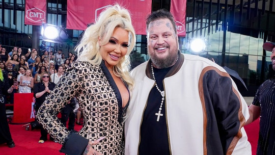 Country star Jelly Roll unafraid to tackle 'uncomfortable stuff' in marriage to Bunnie XO