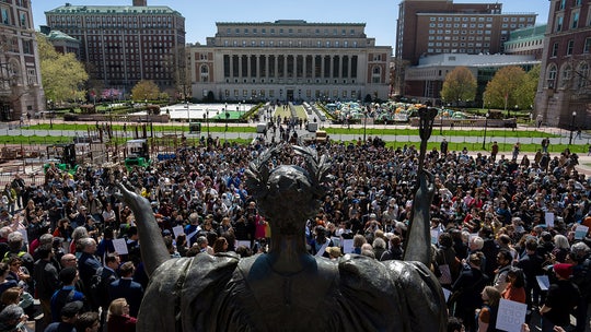 Columbia student describes campus fear, anti-Israel signs supporting terrorists who 'put babies in an oven'