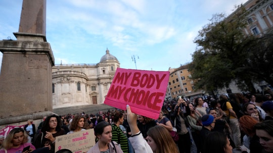 Italian Senate approves law allowing anti-abortion groups to access women considering procedure
