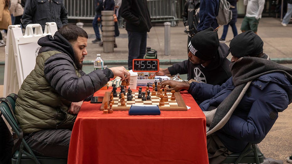 In New York City, chess champion sets new world record for 'longest chess marathon'