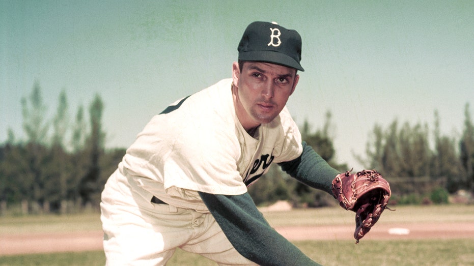 Dodgers legend Carl Erskine, last surviving 'Boys of Summer' member, dead at 97