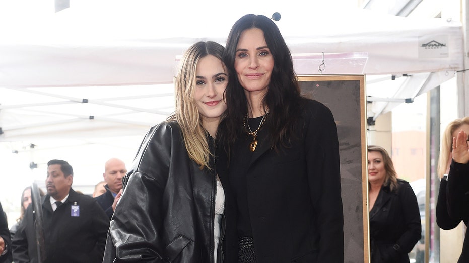 'Friends' star Courteney Cox admits regre...