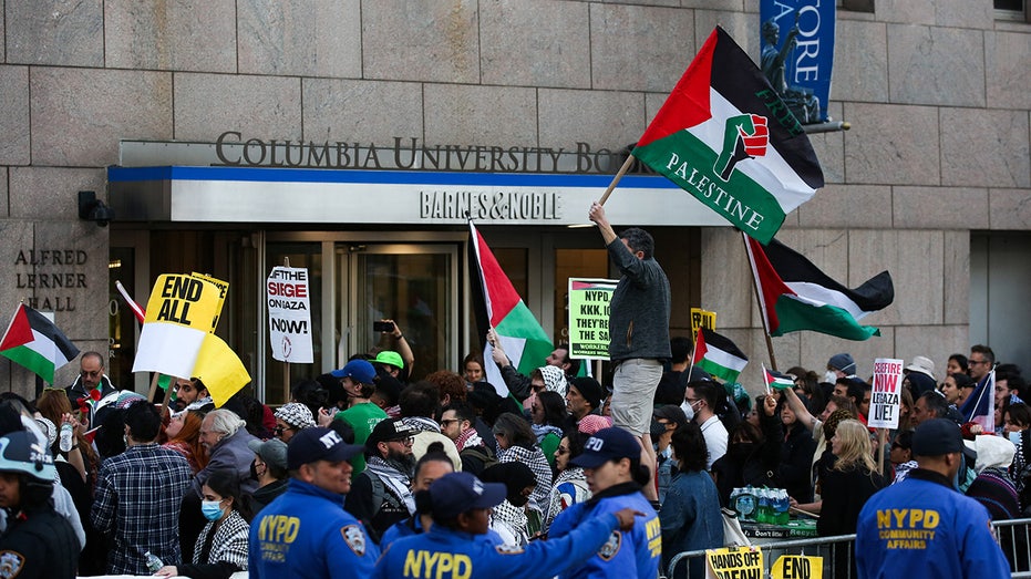 Columbia rabbi tells Jewish students to leave campus, warns that school, NYPD ‘cannot guarantee your safety’