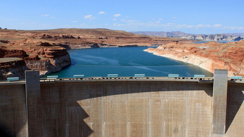 Plumbing problem at Glen Canyon Dam threatens water supply of Colorado River system