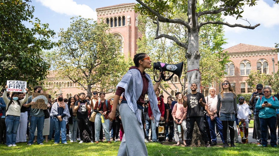 USC sparks backlash for canceling main stage commencement ceremony: ‘Caving to campus terrorists’