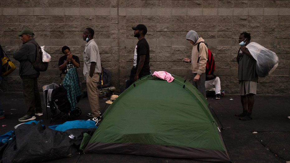 California struggling to gauge efficacy of homeless crisis spending