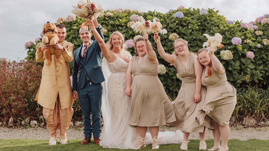Bride invites 4 individuals with Down syndrome to be in her wedding bridal party: 'Best day ever'