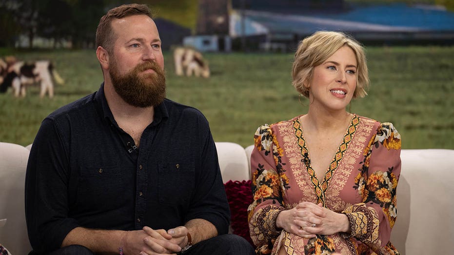 HGTV stars Erin and Ben Napier fire back at ‘nasty’ comments about houses on ‘Home Town Takeover’