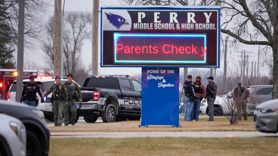 Iowa lawmakers pass teacher retention bonus for district hit by January shooting