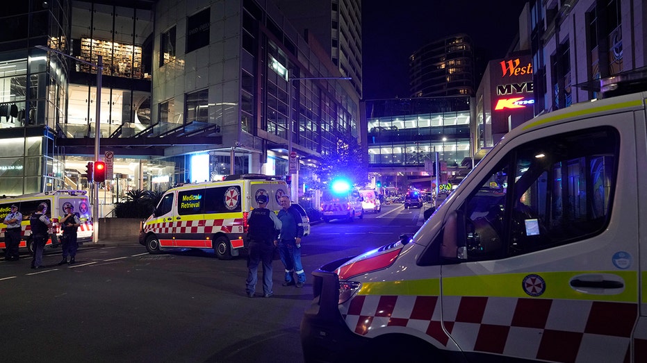 Witnesses describe ‘enormous courage’ of hero cop who stopped Australia stabbing spree