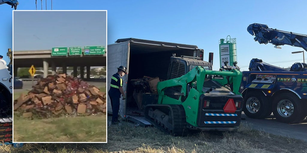 Truck carrying 40K pounds of strawberries overturns on highway | Fox News