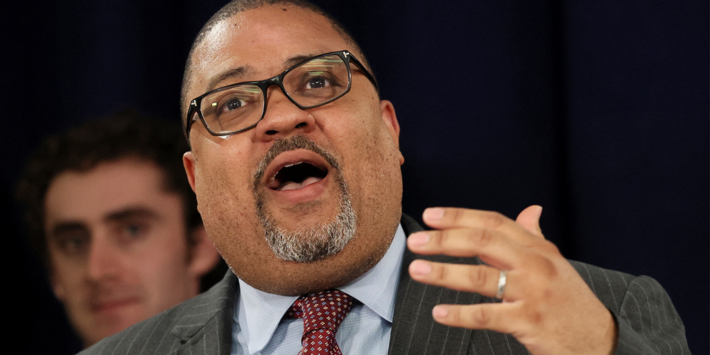 Manhattan DA Alvin Bragg agrees to testify in House GOP probe, but not on their timetable