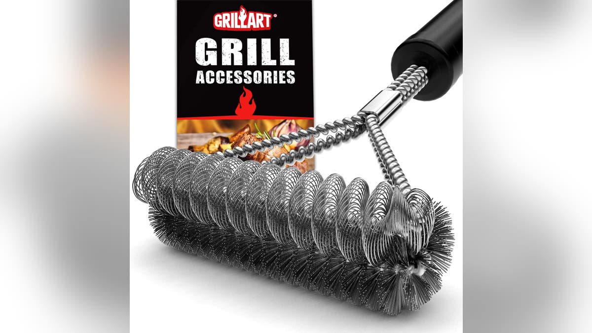 Make sure to keep your grill clean. 