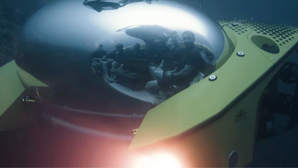 豪华气泡潜艇将带乘客进入深海