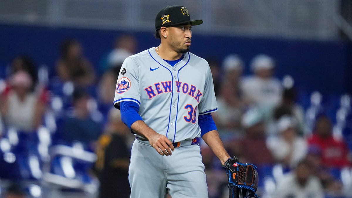 Edwin Díaz #39 of the New York Mets looks on during a game against the Miami Marlins at loanDepot park on May 18, 2024 in Miami, Florida.