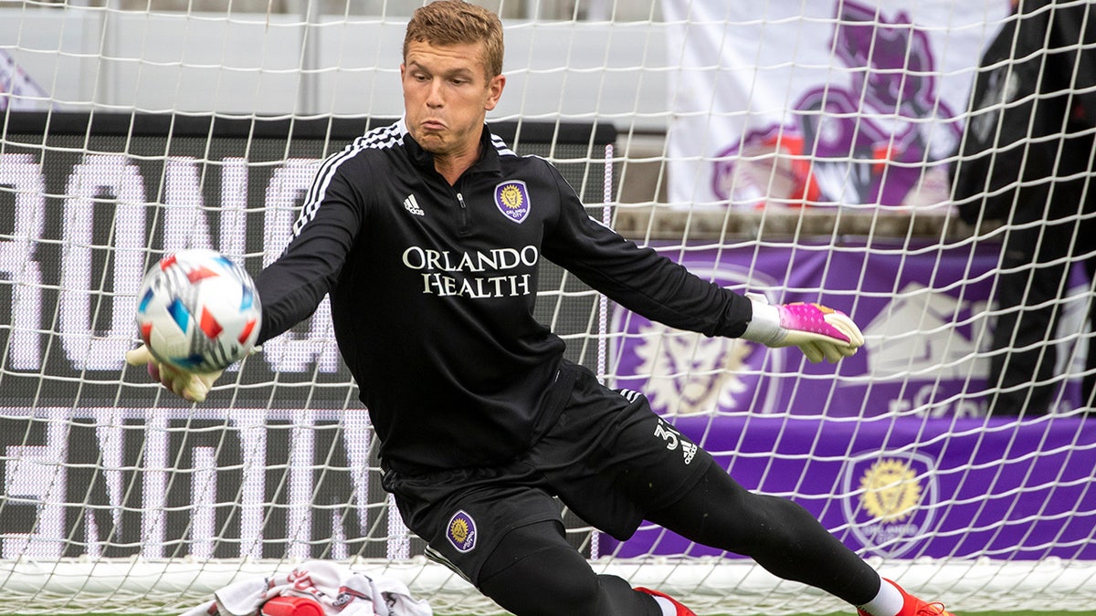 Mason Stajduhar in a Leagues Cup match