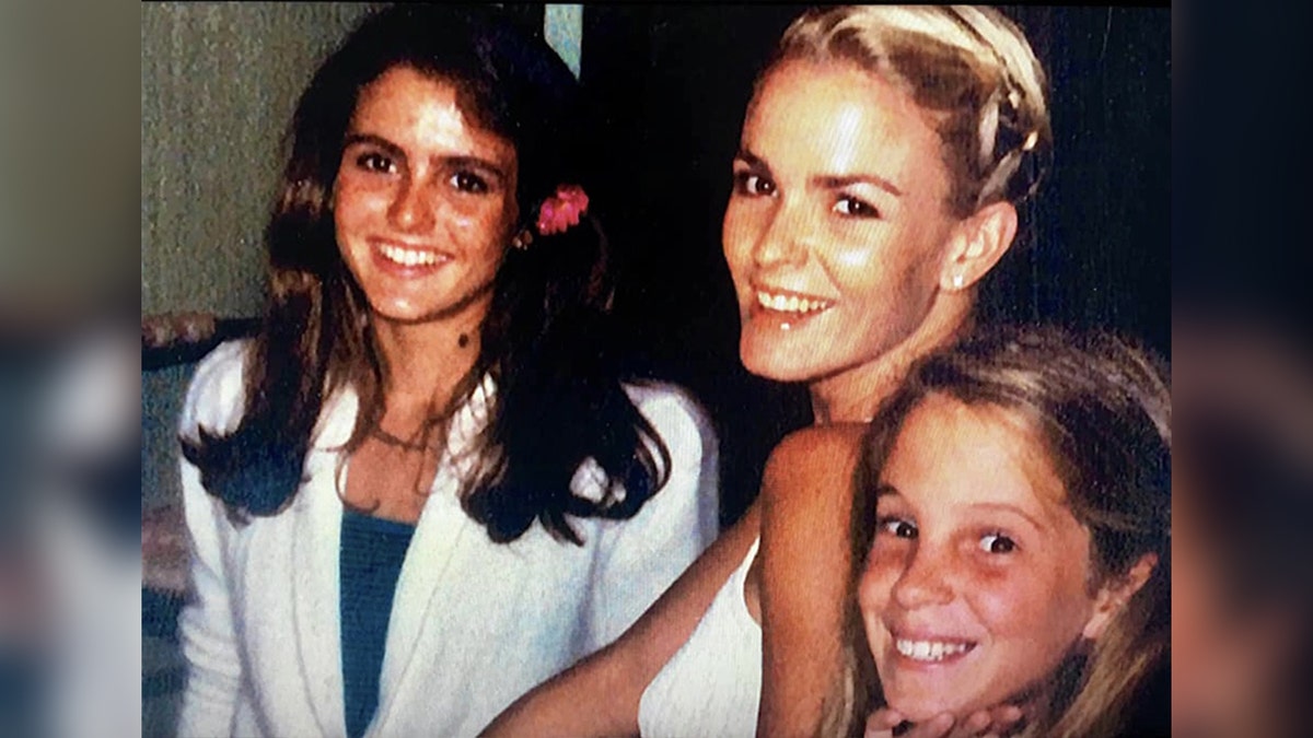 Dominique Brown, Nicole Brown Simpson and Tanya Brown smile