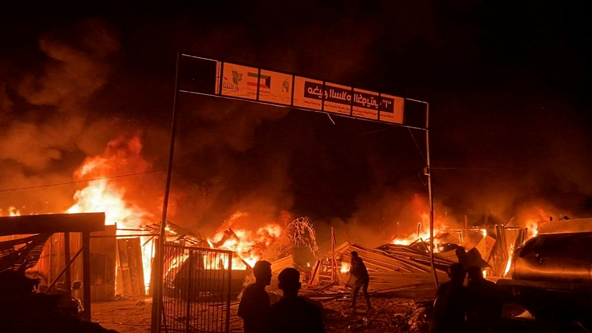 Fire following Israeli strike on Rafa