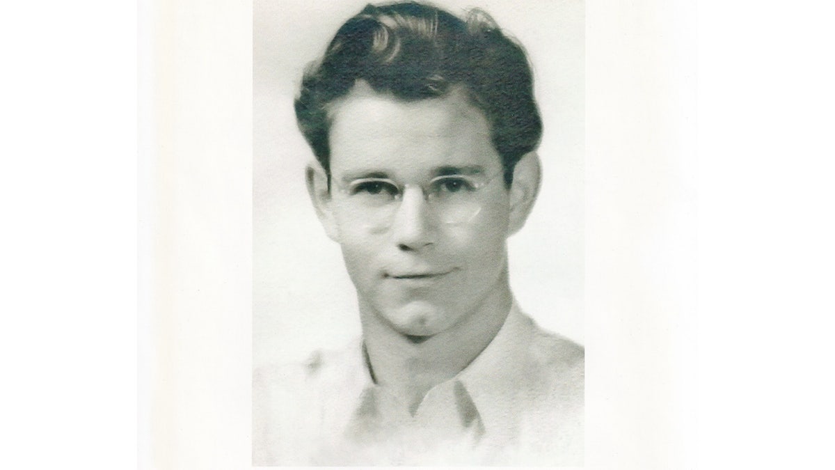 World War II veteran Paul Roberts