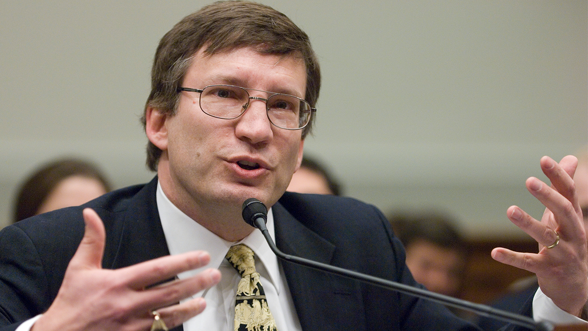 Brad Smith testifying in 2007 in a congressional hearing