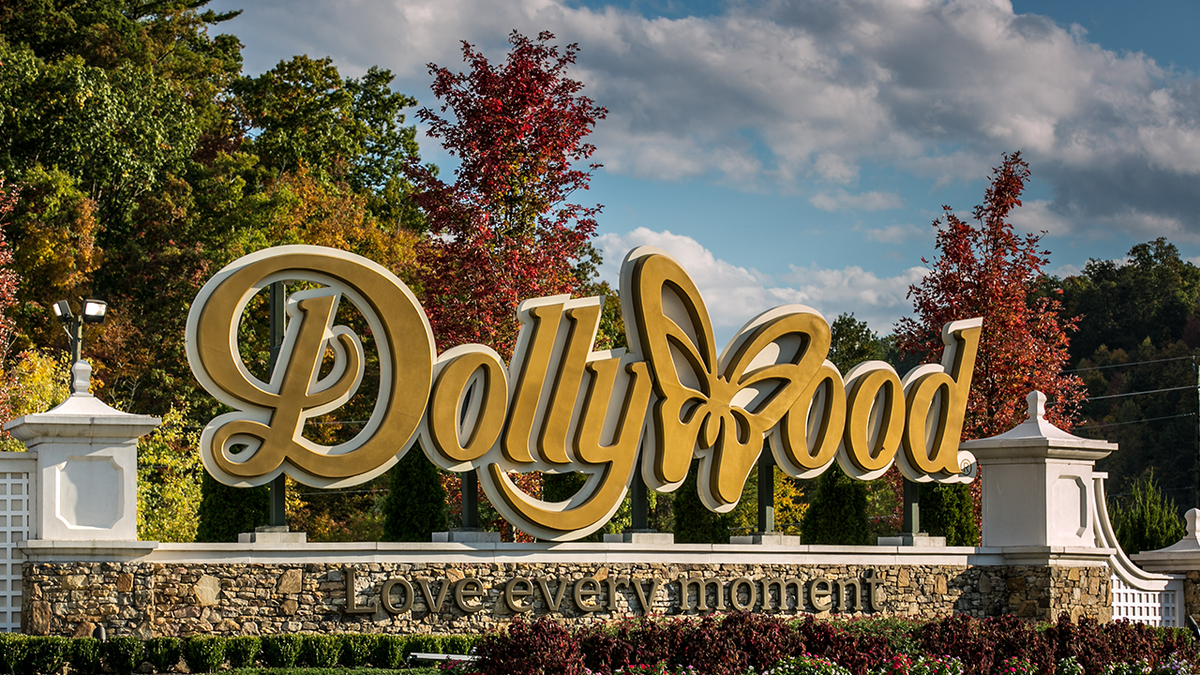 PIGEON FORGE, TN - OCTOBER 18: The entrance to Dollywood is viewed on October 18, 2016 in Pigeon Forge, Tennessee. Located near the entrance to Great Smoky Mountains National Park, this tourist resort community is home to Dollywood and other entertainment and roadside attractions. (Photo by George Rose/Getty Images)