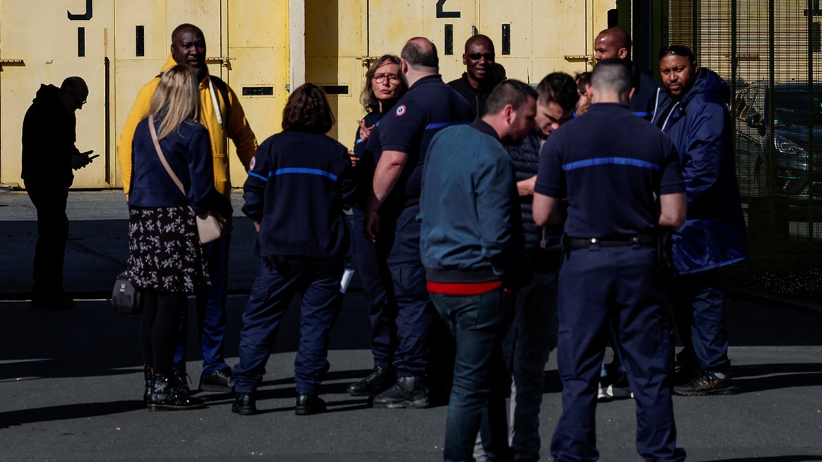 Prison staff block entrance to detention center in France after prison break