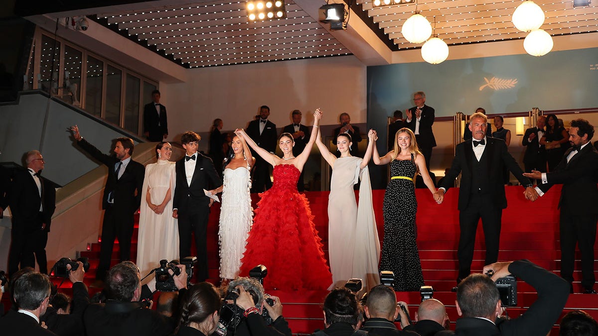 Kevin Costner and the cast of "Horizon" at Cannes