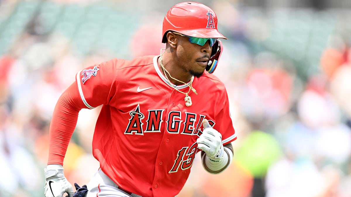 Monte Harrison rounds the bases