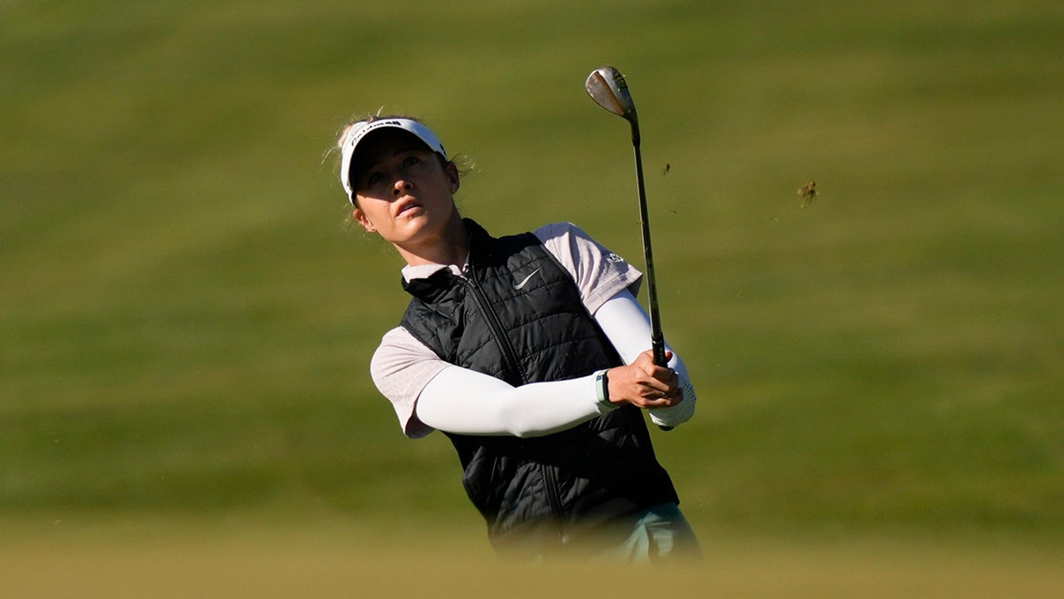 Nelly Korda chips to the 10th green during the first round of the U.S. Women's Open golf tournament at Lancaster Country Club, Thursday, May 30, 2024, in Lancaster, Pa. (AP Photo/Matt Slocum)