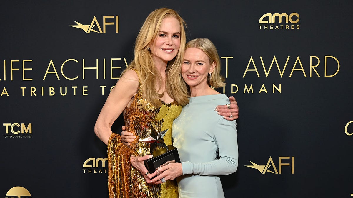 Nicole Kidman Says Jodie Foster Replaced Her On A Major Film When She ...