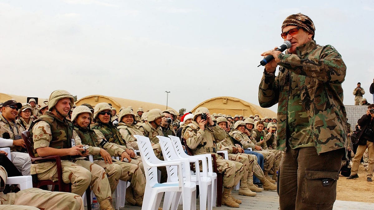 Robin Williams entertaining troops in Iraq