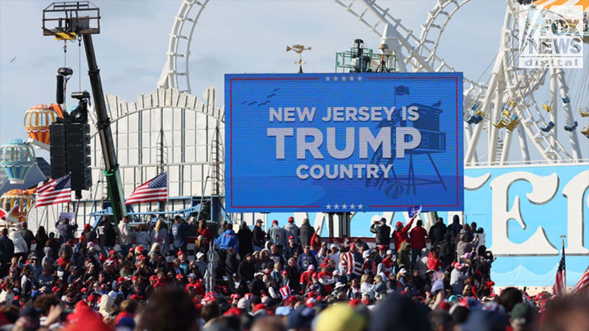 Trump rally sign that says New Jersey "trump country"