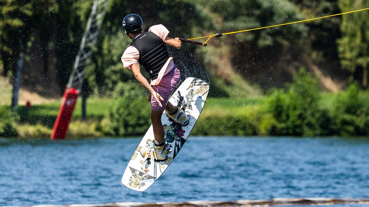 15-year-old Florida girl’s wakeboarding death opens lid on state’s lax lagoon laws Wakeboarder