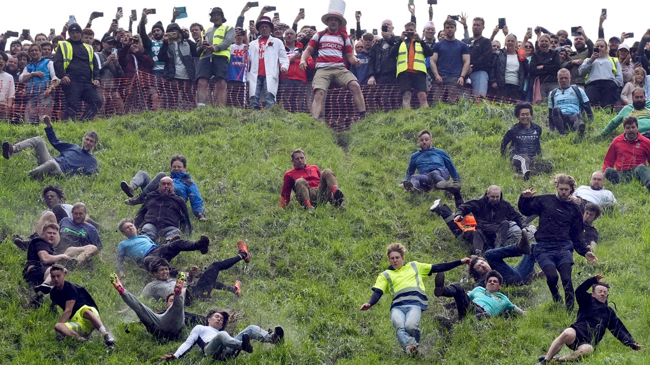 Britain-Cheese-Rolling.jpg?ve=
