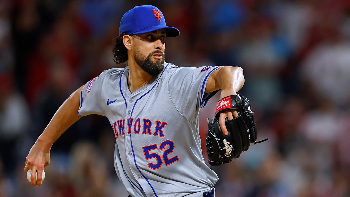 Jorge López's DFA from Mets Sparks Criticism of Organization's Handling of Spanish-Speaking Players