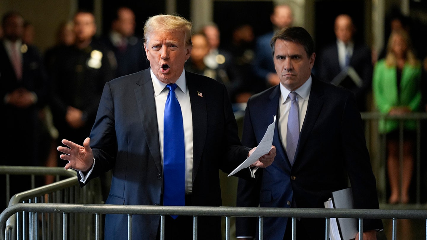 91b1b400 Donald Trump NYC Trial Jury Deliberations 05