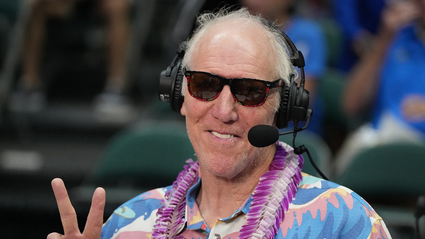 Basketball Legend Bill Walton Passes Away at 71 After Cancer Battle