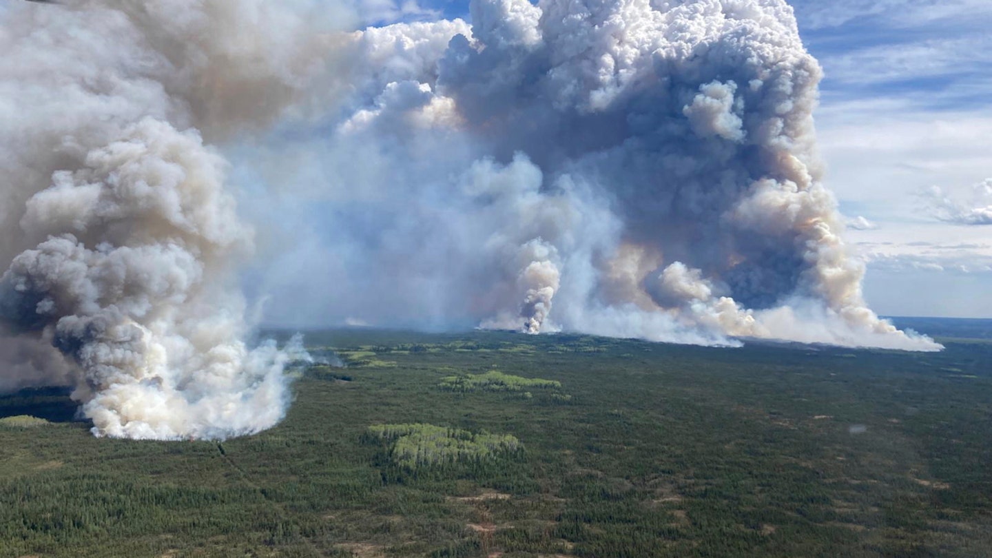 A wildfire has forced out hundreds of residents in Canada's oil sands hub of Fort McMurray