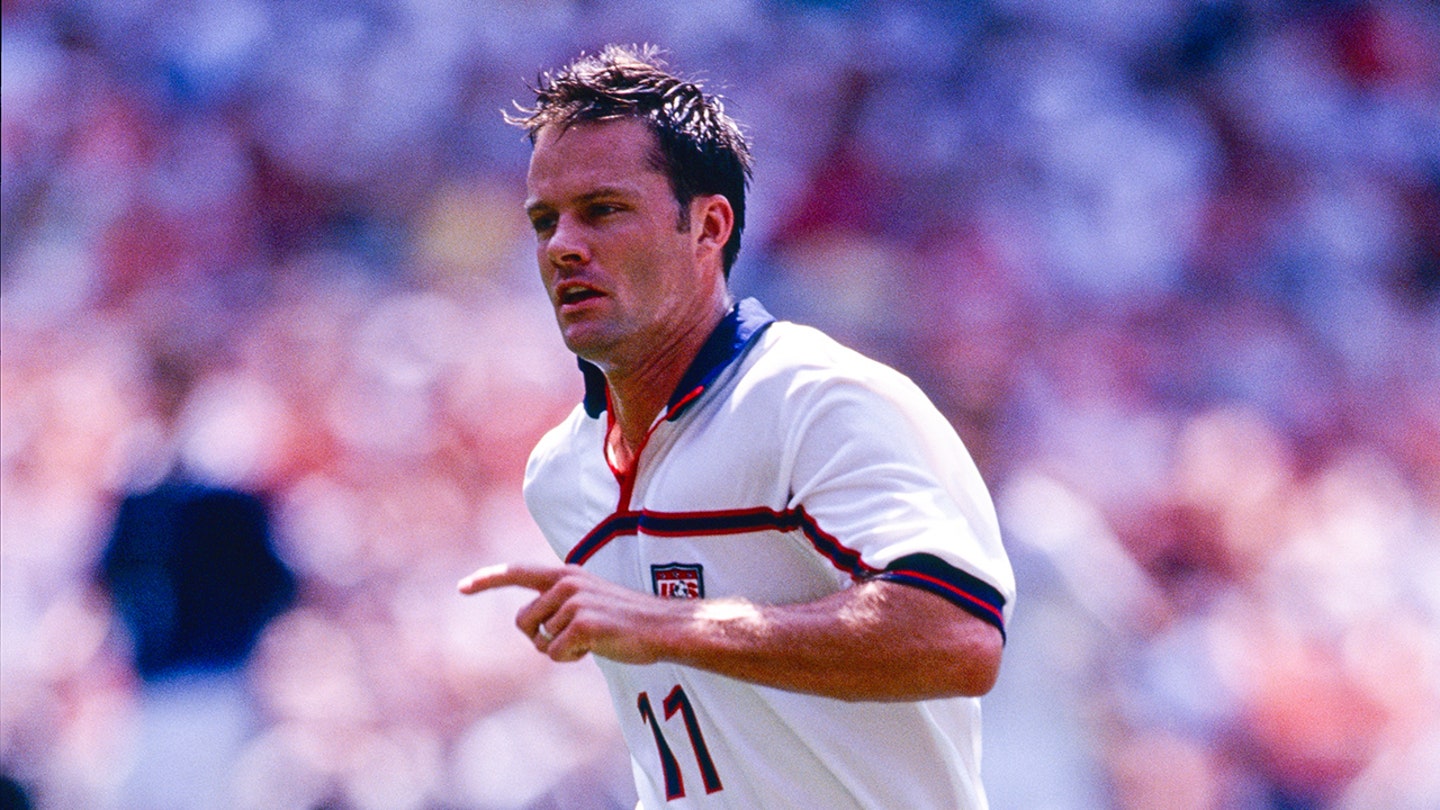 Former USMNT star Eric Wynalda involved in altercation at son's soccer match: report