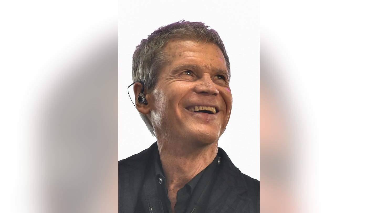 David Sanborn, Grammy-winning saxophonist, dead at 78